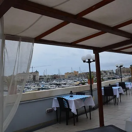 Hotel Boutique Molo Santa Lucia