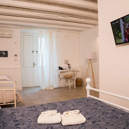 Boutique Molo Santa Lucia