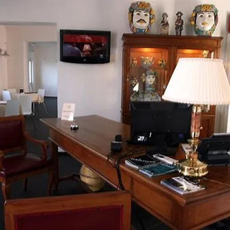 Boutique Molo Santa Lucia Syrakuzy