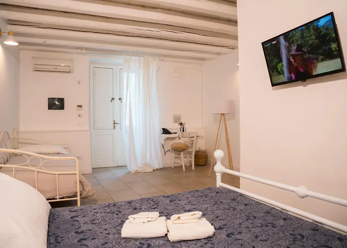 Boutique Molo Santa Lucia