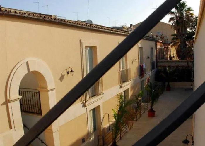 Boutique Molo Santa Lucia 호텔